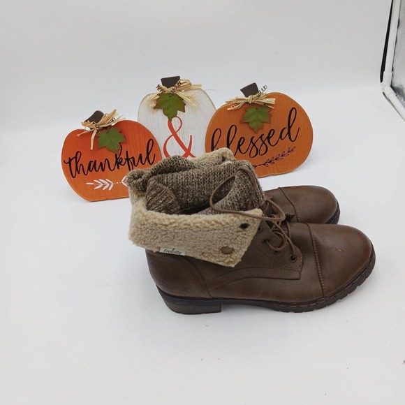 Coolway Bring/Betta Brown Leather Knit Sweater Cuff Ankle Boots Women's Size 8.5 - Picture 12 of 16